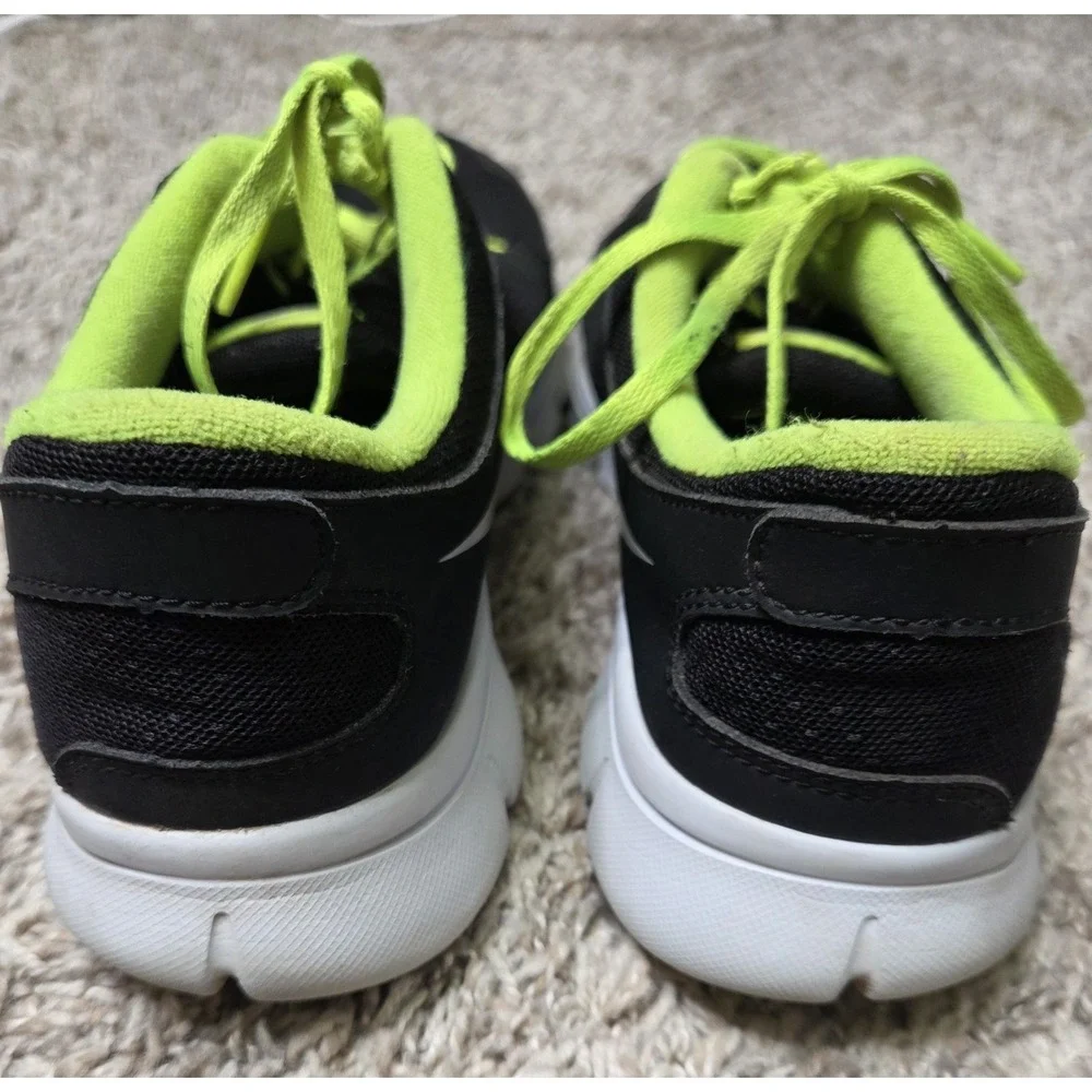 Nike up sale